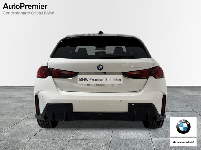 BMW Serie 1 120d color Blanco. Año 2025. 120KW(163CV). Híbrido Electro/Diesel. En concesionario Auto Premier, S.A. - MADRID de Madrid