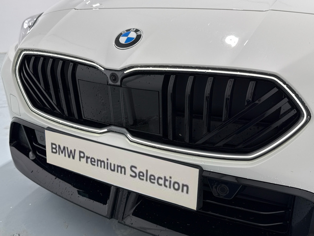 BMW Serie 1 120d color Blanco. Año 2025. 120KW(163CV). Híbrido Electro/Diesel. En concesionario Auto Premier, S.A. - MADRID de Madrid