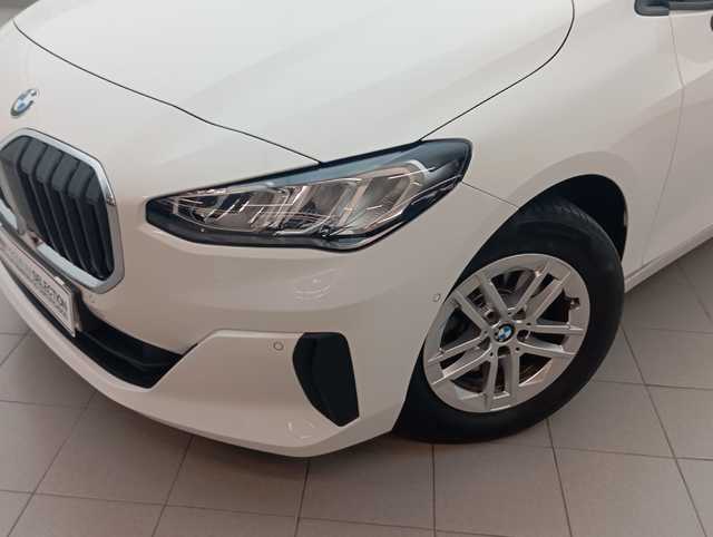 BMW Serie 2 218d Active Tourer color Blanco. Año 2023. 110KW(150CV). Diésel. En concesionario Augusta Aragon S.A. de Zaragoza