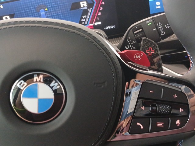 BMW XM XM 480 color Azul. Año 2025. 480KW(653CV). Gasolina. En concesionario Enekuri Motor de Vizcaya