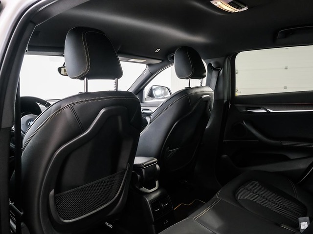 BMW X2 sDrive18d color Blanco. Año 2023. 110KW(150CV). Diésel. En concesionario Oliva Motor Tarragona de Tarragona