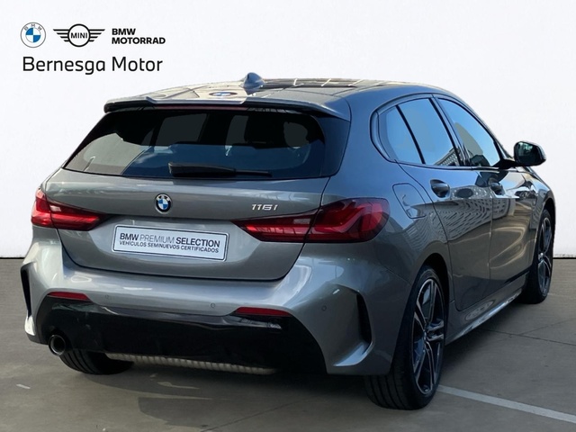BMW Serie 1 118i color Gris. Año 2024. 103KW(140CV). Gasolina. En concesionario Bernesga Motor León (Bmw y Mini) de León