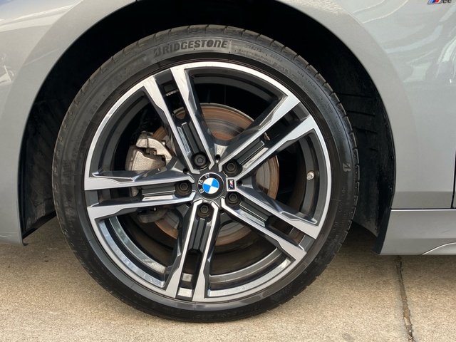 BMW Serie 1 118i color Gris. Año 2024. 103KW(140CV). Gasolina. En concesionario Bernesga Motor León (Bmw y Mini) de León