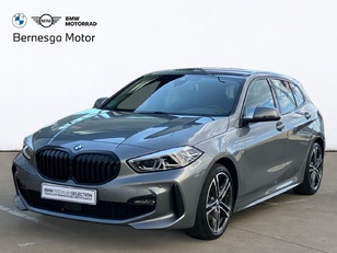 Fotos de BMW Serie 1 118i color Gris. Año 2024. 103KW(140CV). Gasolina. En concesionario Bernesga Motor León (Bmw y Mini) de León