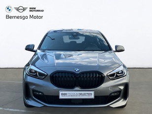 Fotos de BMW Serie 1 118i color Gris. Año 2024. 103KW(140CV). Gasolina. En concesionario Bernesga Motor León (Bmw y Mini) de León