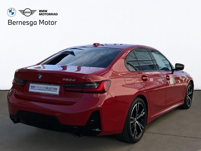 BMW Serie 3 320d color Rojo. Año 2024. 140KW(190CV). Diésel. En concesionario Bernesga Motor León (Bmw y Mini) de León