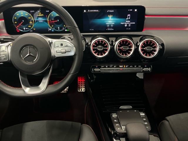 Mercedes-Benz CLA Shooting Brake 220 d 140 kW (190 CV)