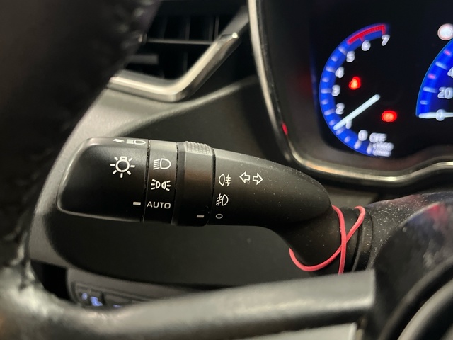 Toyota Corolla 1.8 125 Híbrido Active Tech E-CVT 90 kW (122 CV)