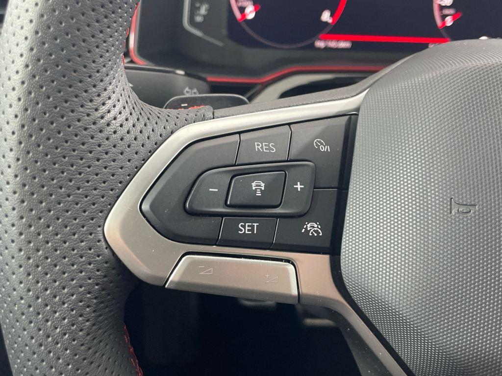 Volkswagen Polo 2.0 TSI - 9