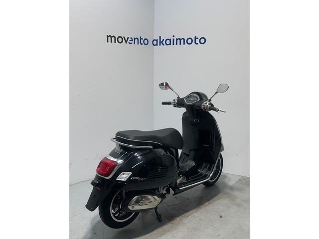 Vespa GTS 300  - 3