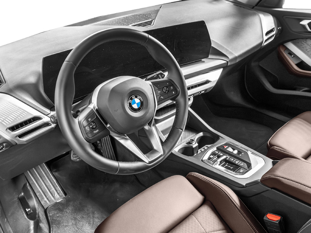 BMW Serie 1 120d color Blanco. Año 2024. 120KW(163CV). Diésel. En concesionario Caetano Cuzco, Salvatierra de Madrid