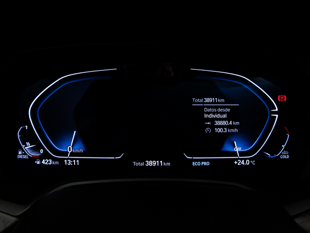 BMW X7 xDrive40d color Negro. Año 2022. 250KW(340CV). Diésel. En concesionario BMW Fuenteolid Valladolid de Valladolid