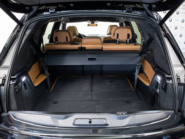 BMW X7 xDrive40d color Negro. Año 2022. 250KW(340CV). Diésel. En concesionario BMW Fuenteolid Valladolid de Valladolid