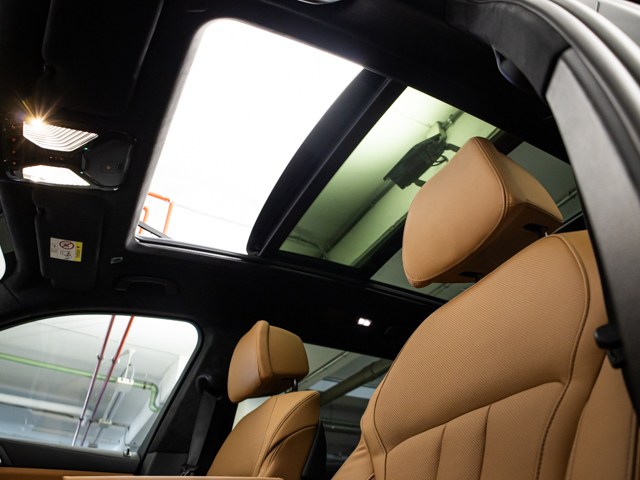 BMW X7 xDrive40d color Negro. Año 2022. 250KW(340CV). Diésel. En concesionario BMW Fuenteolid Valladolid de Valladolid
