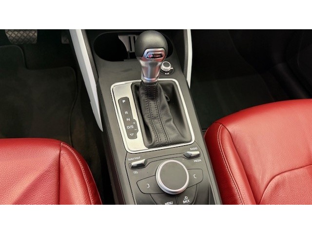 Audi Q2 design 35 TFSI 110 kW (150 CV) S tronic