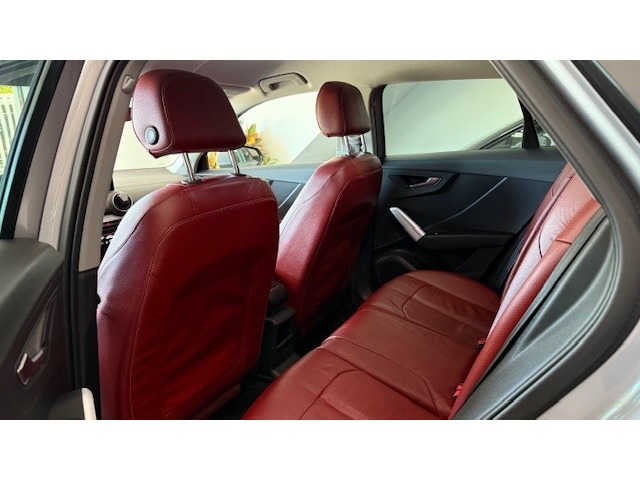 Audi Q2 design 35 TFSI 110 kW (150 CV) S tronic
