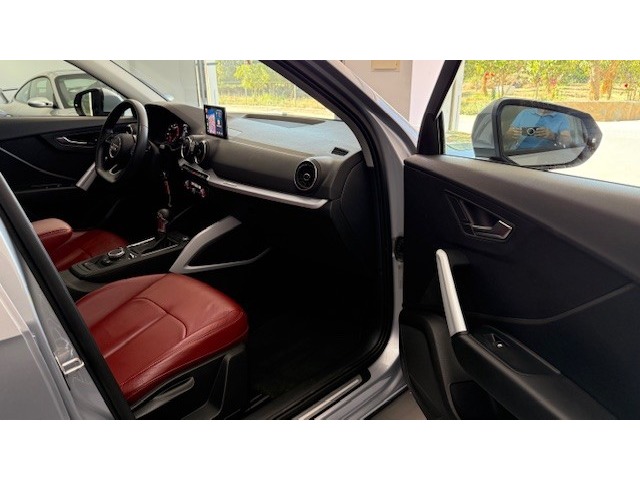 Audi Q2 design 35 TFSI 110 kW (150 CV) S tronic