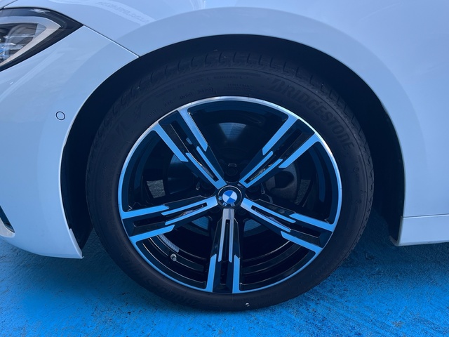 BMW Serie 4 420d Coupe color Blanco. Año 2023. 140KW(190CV). Diésel. En concesionario Grünblau Motor (Bmw y Mini) de Cantabria