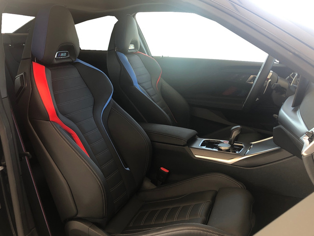 BMW M M2 Coupe color Negro. Año 2025. 353KW(480CV). Gasolina. En concesionario Vehinter Getafe de Madrid