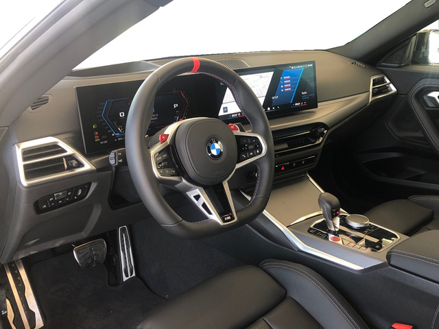 BMW M M2 Coupe color Negro. Año 2025. 353KW(480CV). Gasolina. En concesionario Vehinter Getafe de Madrid