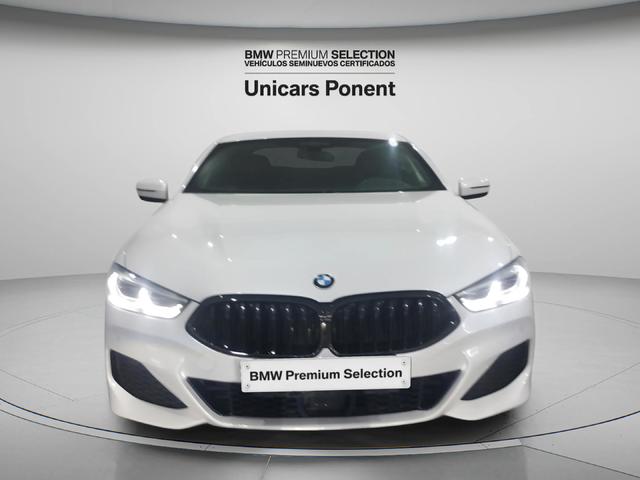BMW Serie 8 840d Coupe color Blanco. Año 2021. 250KW(340CV). Híbrido Electro/Diesel. En concesionario Unicars Ponent de Lleida