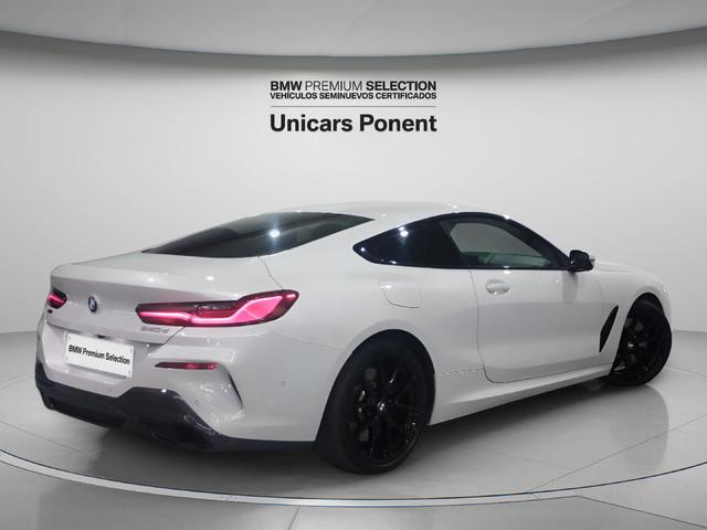 BMW Serie 8 840d Coupe color Blanco. Año 2021. 250KW(340CV). Híbrido Electro/Diesel. En concesionario Unicars Ponent de Lleida
