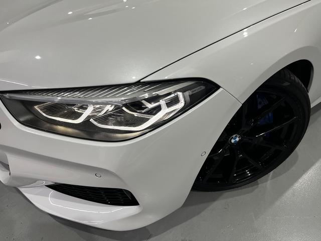 BMW Serie 8 840d Coupe color Blanco. Año 2021. 250KW(340CV). Híbrido Electro/Diesel. En concesionario Unicars Ponent de Lleida