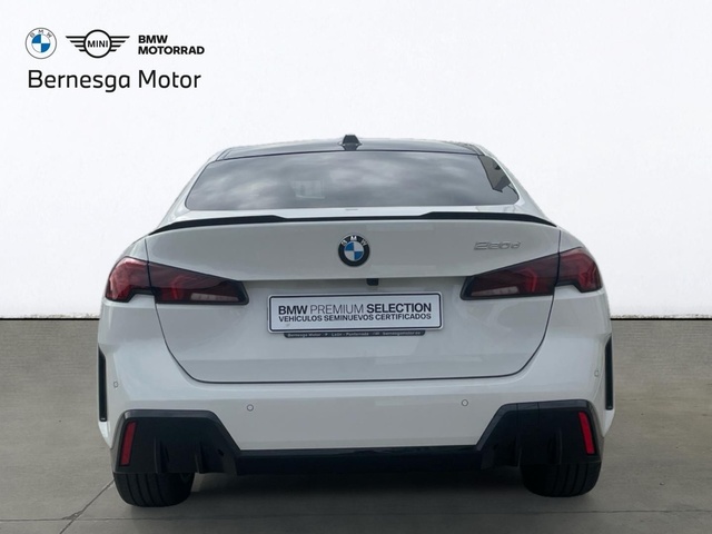 BMW Serie 2 220d Gran Coupe color Blanco. Año 2025. 120KW(163CV). Diésel. En concesionario Bernesga Motor León (Bmw y Mini) de León