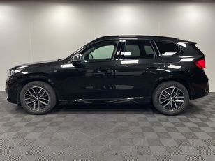 Fotos de BMW X1 sDrive18d color Negro. Año 2025. 110KW(150CV). Diésel. En concesionario Maberauto de Castellón
