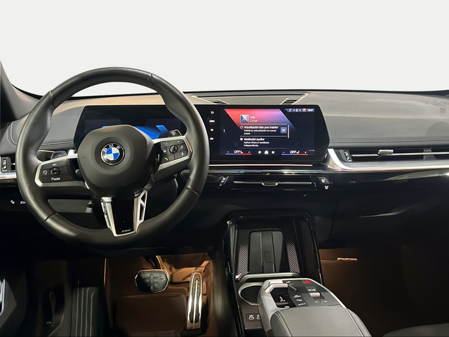 BMW X1 sDrive18d color Azul. Año 2024. 110KW(150CV). Diésel. En concesionario Ilbira Motor | Granada de Granada