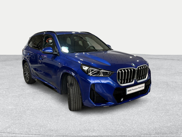 BMW X1 sDrive18d color Azul. Año 2024. 110KW(150CV). Diésel. En concesionario Ilbira Motor | Granada de Granada