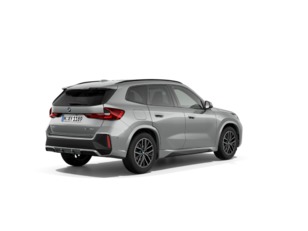 Fotos de BMW X1 sDrive20i color Gris Plata. Año 2024. 125KW(170CV). Gasolina. En concesionario Ilbira Motor | Granada de Granada