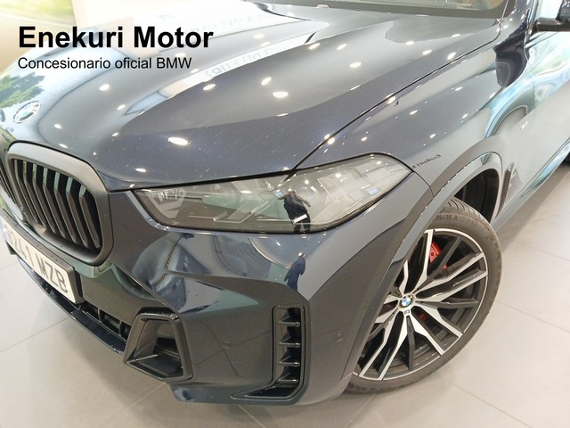 BMW X5 xDrive30d color Negro. Año 2025. 219KW(298CV). Diésel. En concesionario Enekuri Motor de Vizcaya