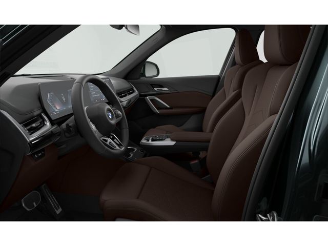 BMW X1 sDrive20i color Verde. Año 2024. 125KW(170CV). Gasolina. En concesionario San Pablo Motor | Su Eminencia de Sevilla