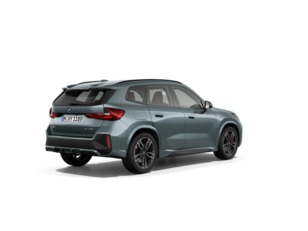 Fotos de BMW X1 sDrive20i color Verde. Año 2024. 125KW(170CV). Gasolina. En concesionario San Pablo Motor | Su Eminencia de Sevilla