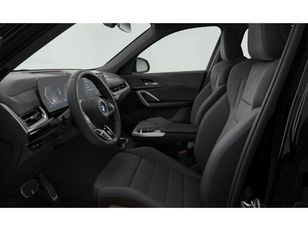 Fotos de BMW X1 sDrive20i color Negro. Año 2024. 125KW(170CV). Gasolina. En concesionario San Pablo Motor | Su Eminencia de Sevilla