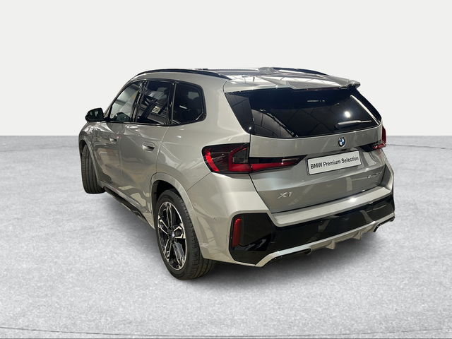 BMW X1 sDrive20d color Gris Plata. Año 2024. 120KW(163CV). Diésel. En concesionario Ilbira Motor | Granada de Granada