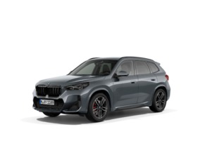 Fotos de BMW X1 sDrive20d color Gris. Año 2024. 120KW(163CV). Diésel. En concesionario San Pablo Motor | Su Eminencia de Sevilla