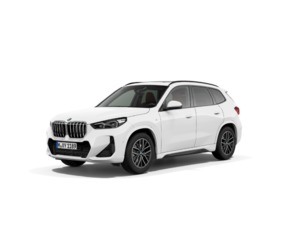 Fotos de BMW X1 sDrive18d color Blanco. Año 2024. 110KW(150CV). Diésel. En concesionario San Pablo Motor | Su Eminencia de Sevilla