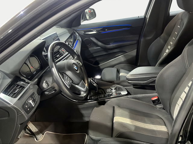 BMW X2 sDrive18i color Negro. Año 2022. 103KW(140CV). Gasolina. En concesionario Ilbira Motor | Granada de Granada