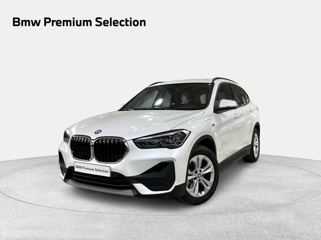 BMW X1 xDrive25e color Blanco. Año 2022. 162KW(220CV). Híbrido Electro/Gasolina. En concesionario Ilbira Motor | Granada de Granada