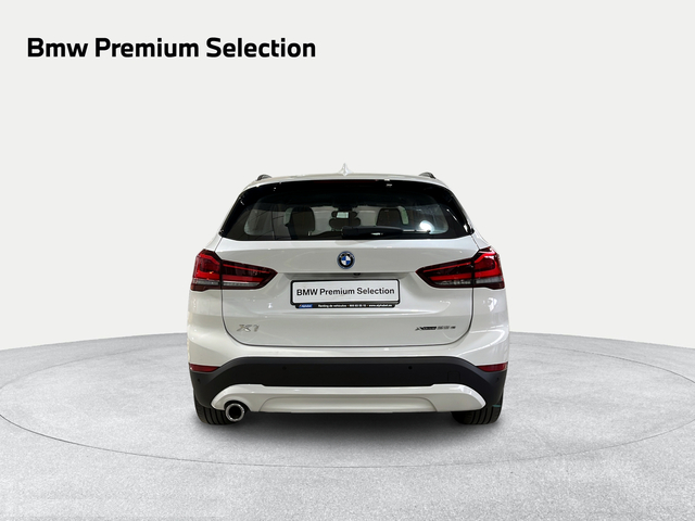BMW X1 xDrive25e color Blanco. Año 2022. 162KW(220CV). Híbrido Electro/Gasolina. En concesionario Ilbira Motor | Granada de Granada