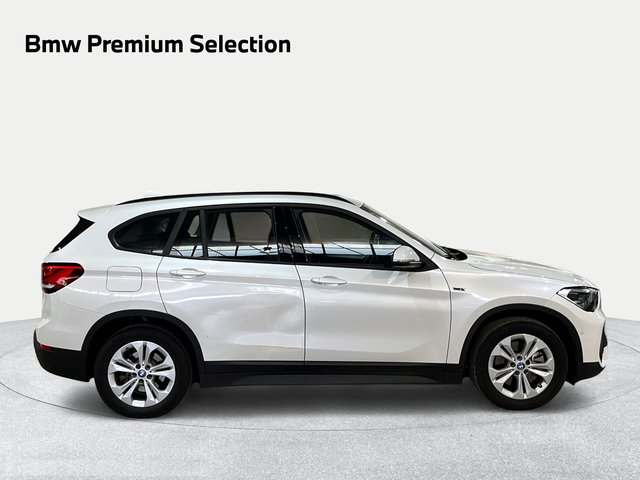 BMW X1 xDrive25e color Blanco. Año 2022. 162KW(220CV). Híbrido Electro/Gasolina. En concesionario Ilbira Motor | Granada de Granada