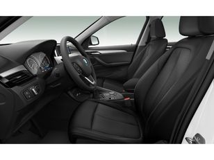 Fotos de BMW X1 xDrive25e color Blanco. Año 2022. 162KW(220CV). Híbrido Electro/Gasolina. En concesionario Ilbira Motor | Granada de Granada