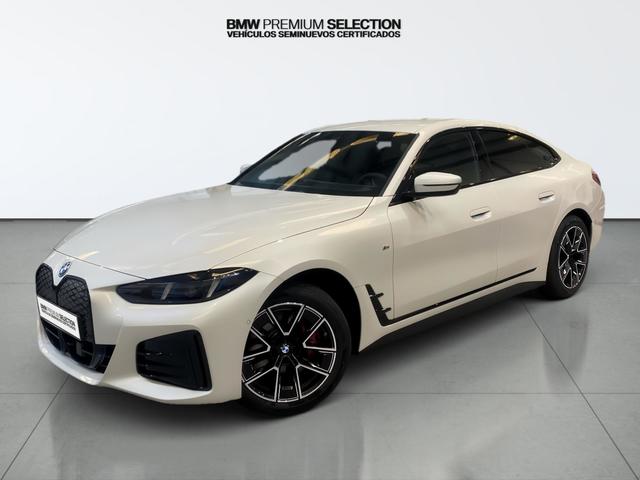 BMW i4 eDrive40 color Blanco. Año 2025. 250KW(340CV). Eléctrico. En concesionario Automotor Costa, S.L.U. de Almería