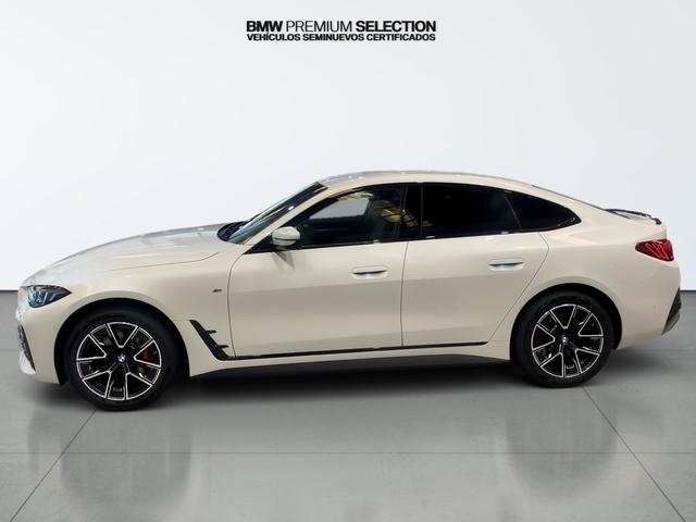 BMW i4 eDrive40 color Blanco. Año 2025. 250KW(340CV). Eléctrico. En concesionario Automotor Costa, S.L.U. de Almería