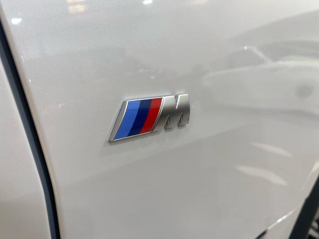 BMW i4 eDrive40 color Blanco. Año 2025. 250KW(340CV). Eléctrico. En concesionario Automotor Costa, S.L.U. de Almería