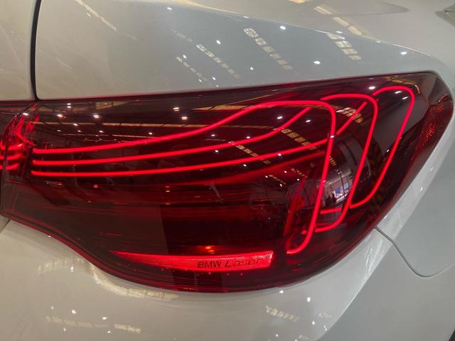 BMW i4 eDrive40 color Blanco. Año 2025. 250KW(340CV). Eléctrico. En concesionario Automotor Costa, S.L.U. de Almería