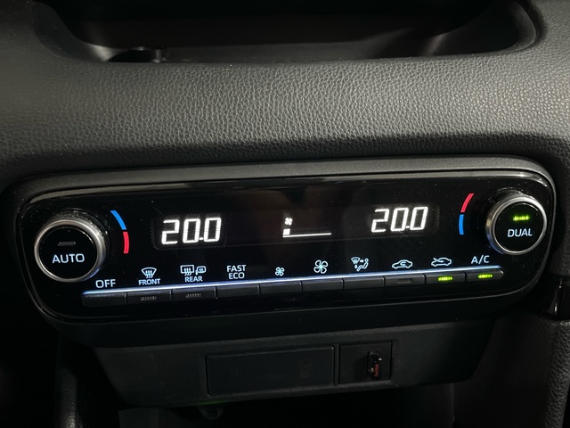 Toyota Yaris 120H Style 85 kW (116 CV)