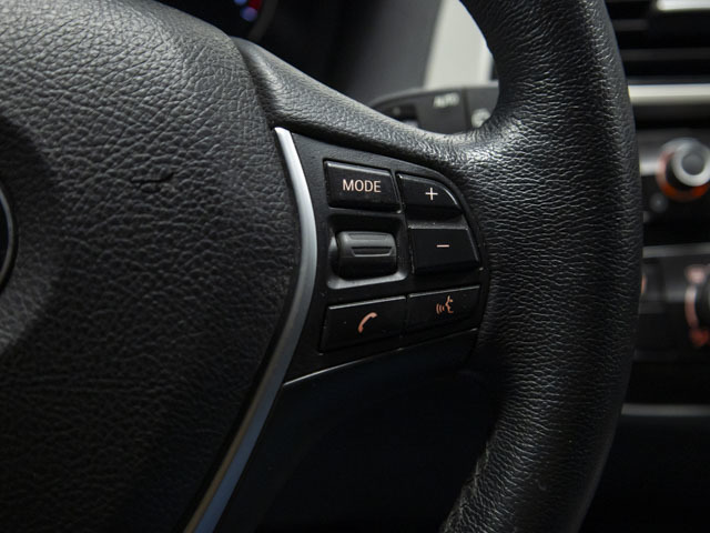 BMW Serie 1 118i color Negro. Año 2019. 100KW(136CV). Gasolina. En concesionario BMW Fuenteolid Valladolid de Valladolid